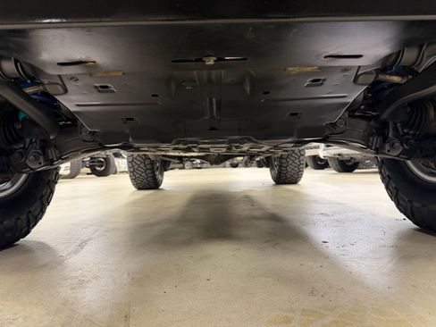 Used 2017 Toyota Land Cruiser image 27