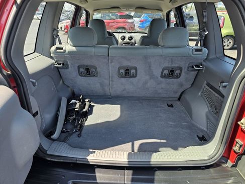 Used 2006 Jeep Liberty Sport AWD/4WD image 21