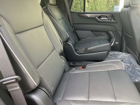New 2026 GMC Yukon Elevation image 25