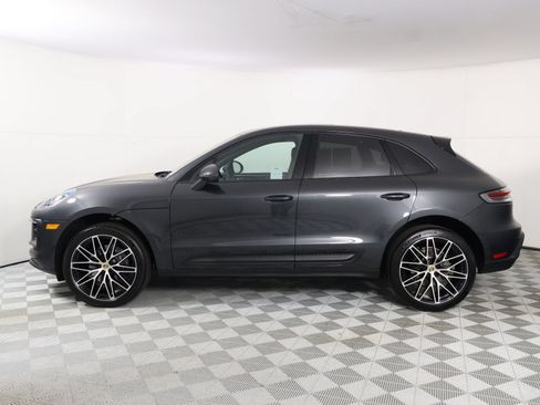 Certified 2026 Porsche Macan AWD/4WD image 2