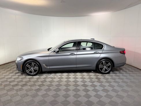 Used 2023 BMW 530i xDrive w/ Convenience Package image 3