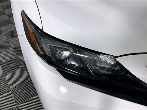 Used 2024 Toyota Camry SE FWD image 36