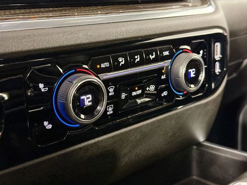 Used 2023 Chevrolet Silverado 1500 RST image 16