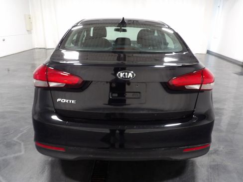 Used 2017 Kia Forte LX image 5