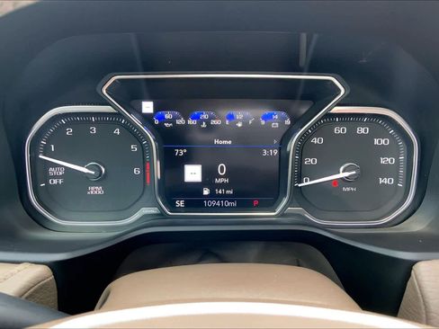 Used 2021 GMC Yukon XL Denali w/ Denali Premium Package image 25