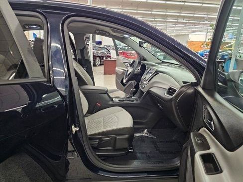 Used 2021 Chevrolet Equinox LS w/ LS Convenience Package FWD image 10
