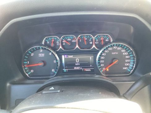 Used 2018 Chevrolet Silverado 1500 LT w/ All Star Edition image 23