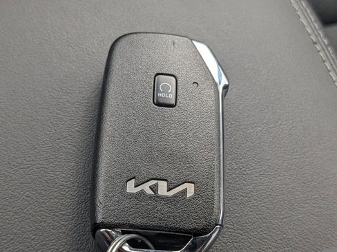 Used 2023 Kia Sorento EX image 37