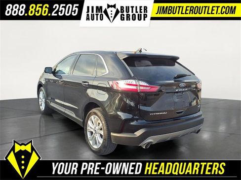 Used 2022 Ford Edge Titanium image 2
