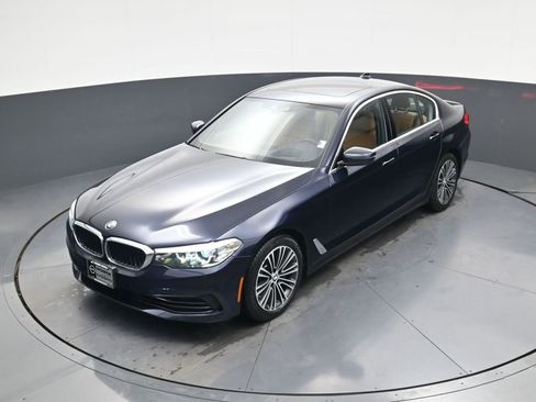 Used 2019 BMW 540i xDrive image 29