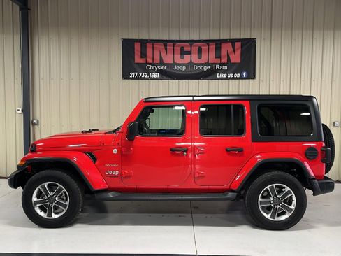 Used 2019 Jeep Wrangler Unlimited Sahara image 2