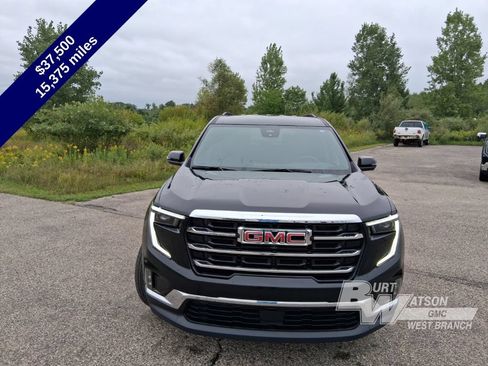 Used 2024 GMC Acadia Elevation w/ Trailering Package AWD/4WD image 10
