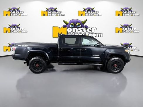 Used 2020 Toyota Tacoma TRD Sport AWD/4WD image 4