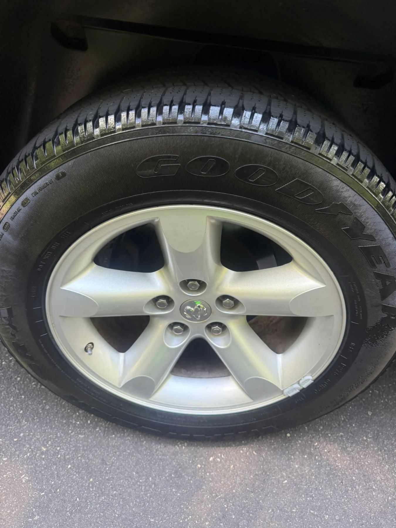 Used 2015 RAM 1500 Express RWD image 27