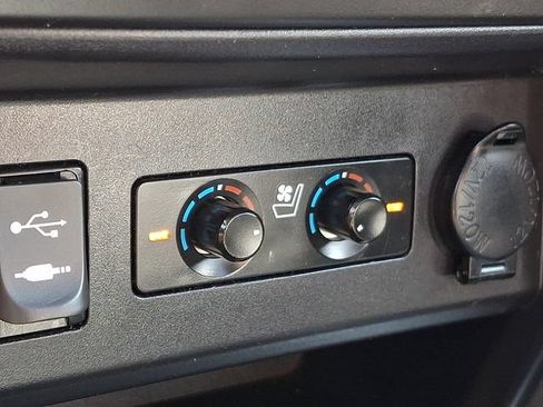 Used 2014 Toyota 4Runner Limited AWD/4WD image 24
