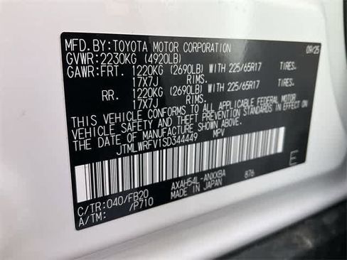 Used 2025 Toyota RAV4 LE image 28