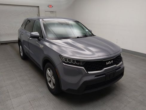 Used 2023 Kia Sorento LX FWD image 13