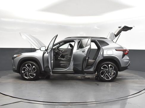 New 2026 Chevrolet Trax RS w/ Driver Confidence Package image 48