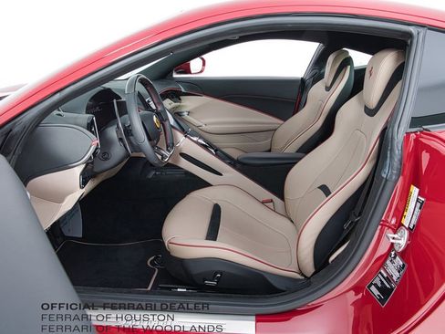 Used 2023 Ferrari Roma image 5