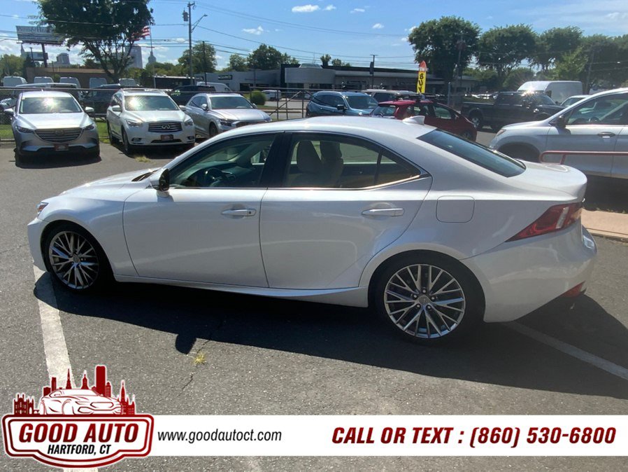 Used 2016 Lexus IS 300 AWD w/ Navigation System Package image 8