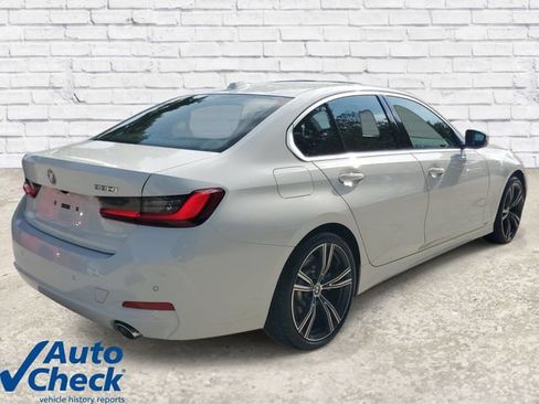Used 2024 BMW 330i Sedan w/ Convenience Package RWD image 4