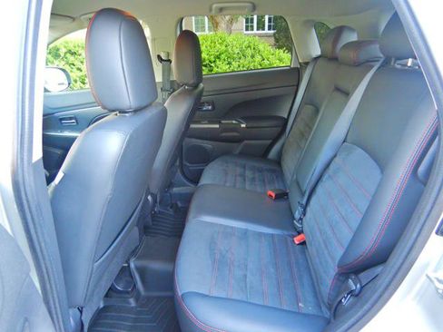 Used 2019 Mitsubishi Outlander Sport GT AWD/4WD image 17