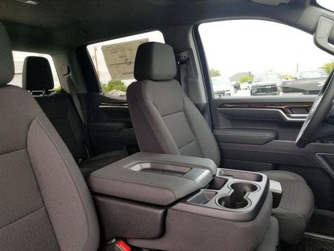New 2026 GMC Sierra 1500 SLE AWD/4WD image 15