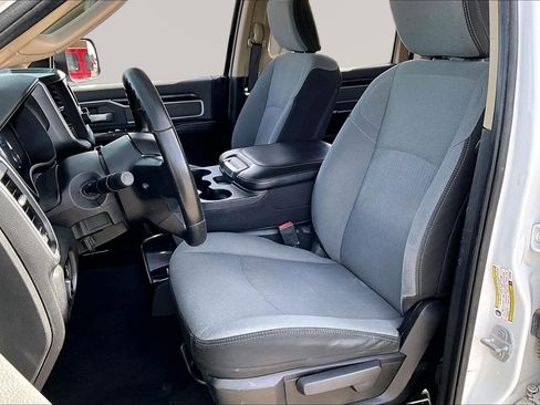 Used 2019 RAM 2500 Big Horn image 22