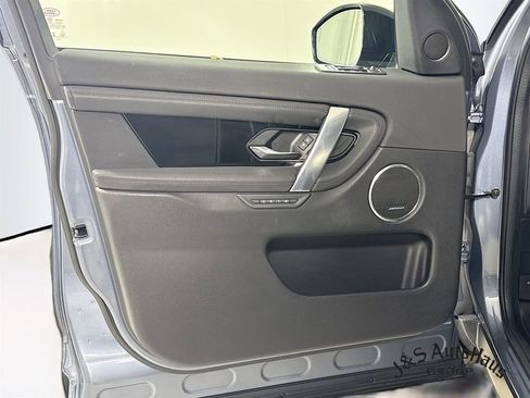 Used 2022 Land Rover Discovery Sport S image 22