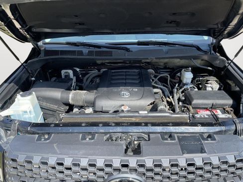 Used 2020 Toyota Tundra SR5 w/ SX Package AWD/4WD image 8