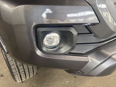 Used 2021 Toyota Tacoma TRD Sport image 13