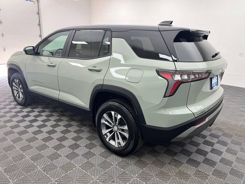 Used 2025 Chevrolet Equinox LT AWD/4WD image 11