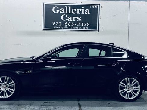 Used 2019 Jaguar XE Prestige RWD image 1