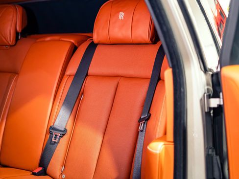 Used 2018 Rolls-Royce Phantom Sedan RWD image 31