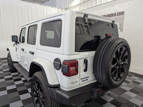 Used 2025 Jeep Wrangler Unlimited Sahara image 8