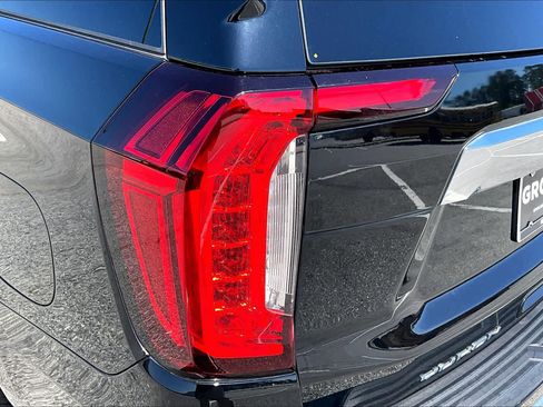 Used 2021 GMC Yukon Denali AWD/4WD image 29
