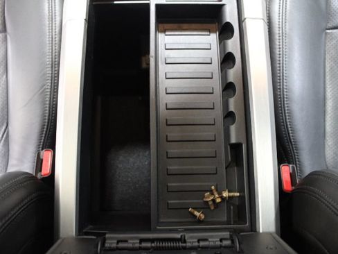 Used 2013 Ford F150 Platinum AWD/4WD image 34