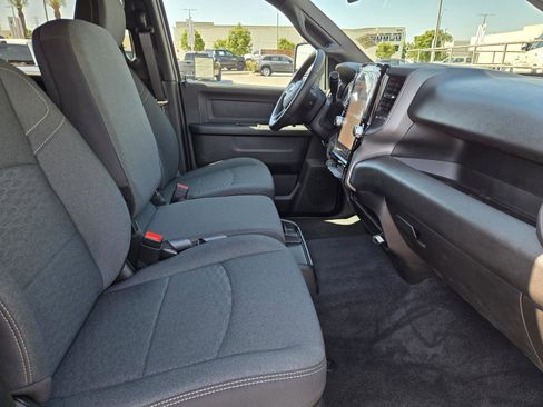 New 2026 RAM 3500 Tradesman AWD/4WD image 34