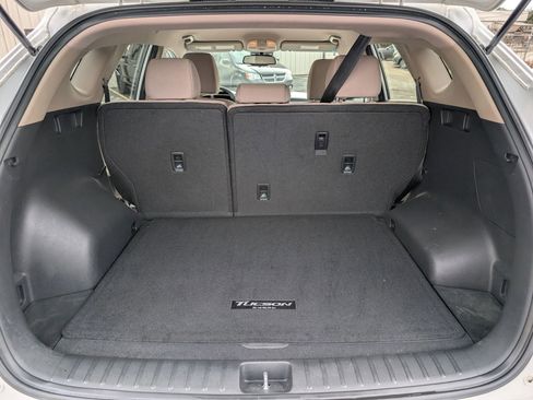 Used 2021 Hyundai Tucson Value w/ Cargo Package image 27