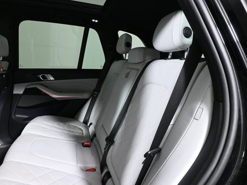 Used 2024 BMW X5 xDrive50e w/ M Sport Package AWD/4WD image 6