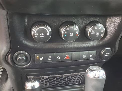 Used 2015 Jeep Wrangler Unlimited Sahara w/ Connectivity Group image 16