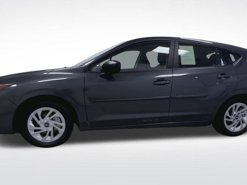 Certified 2025 Subaru Impreza 2.0i image 5