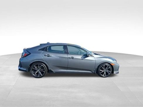 Used 2019 Honda Civic Sport Touring image 6
