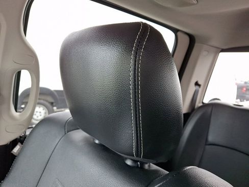 Used 2016 RAM 1500 Laramie w/ Convenience Group image 18