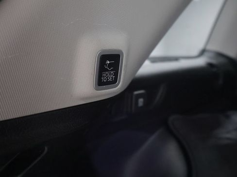 Used 2023 Jeep Grand Cherokee Limited AWD/4WD image 20