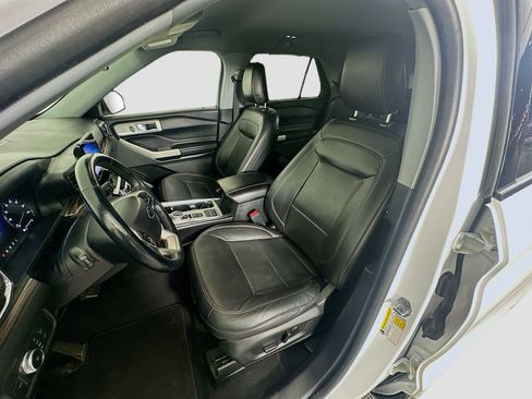 Used 2022 Ford Explorer Limited RWD image 13