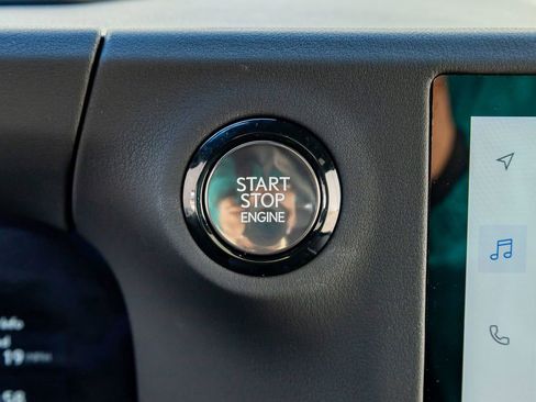 Used 2024 Lexus GX 550 image 23