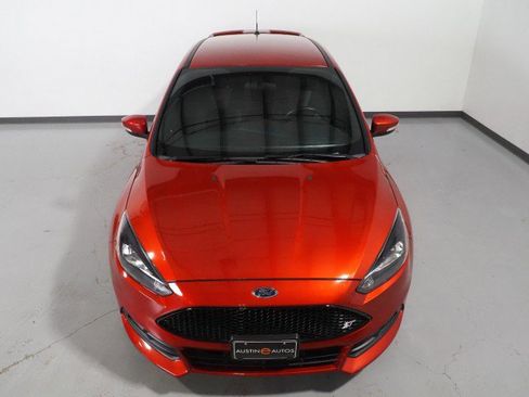Used 2018 Ford Focus ST image 10