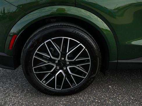 Used 2025 Ford Mustang Mach-E Premium image 14