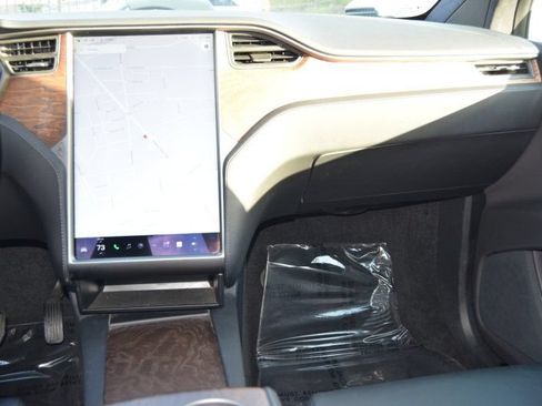 Used 2019 Tesla Model X 100D AWD/4WD image 30